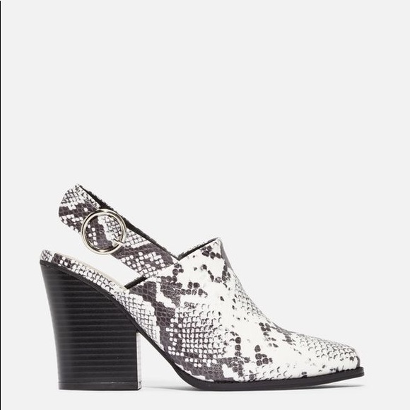 Snake Texture Black & White Sling Back Mule - Picture 4 of 9
